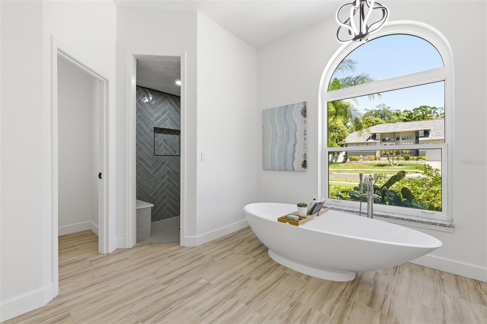 Image 22 of 39 For 606 Tomoka Drive