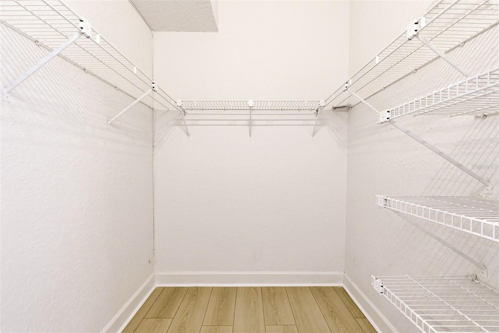 Image 24 of 39 For 606 Tomoka Drive