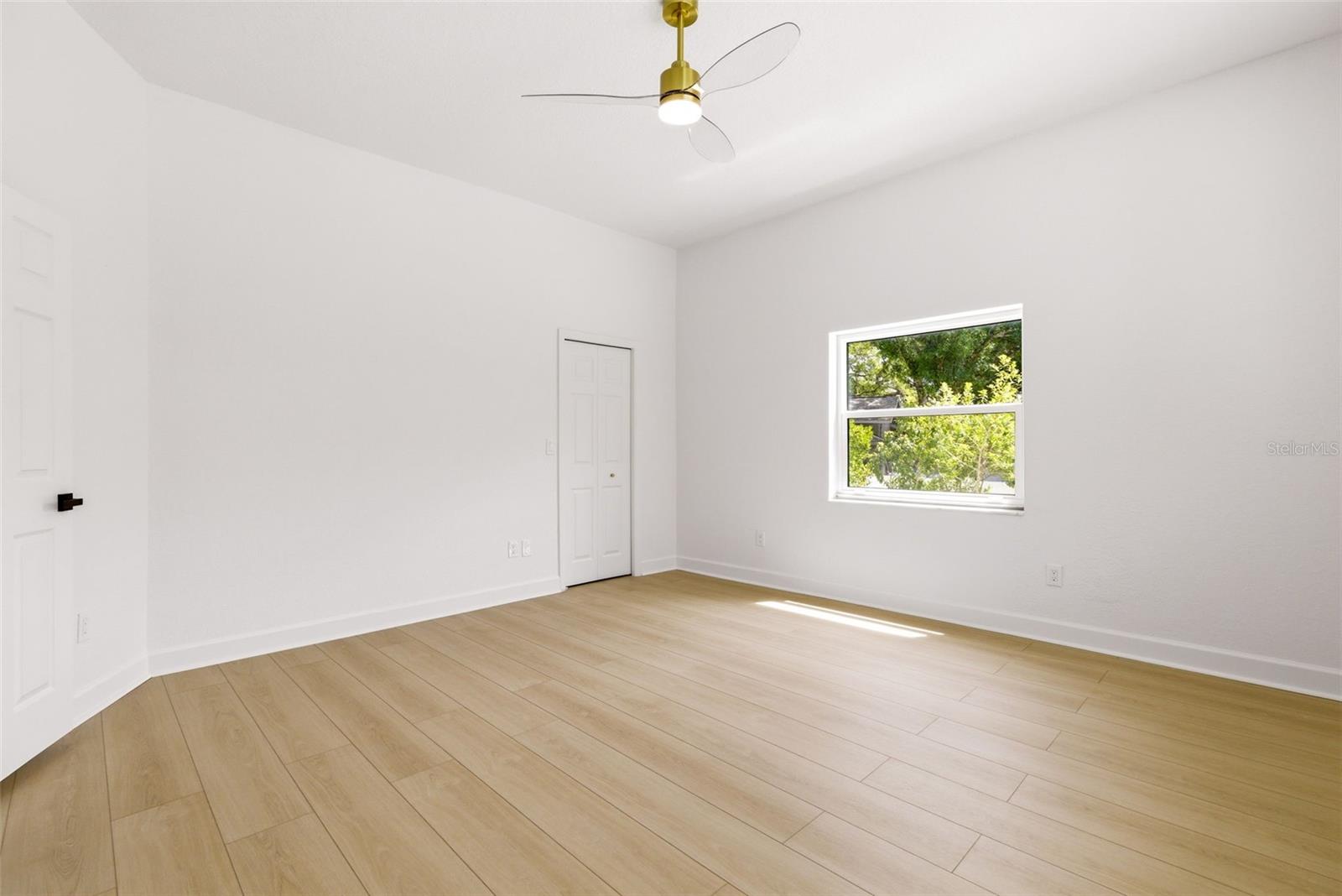 Image 28 of 39 For 606 Tomoka Drive