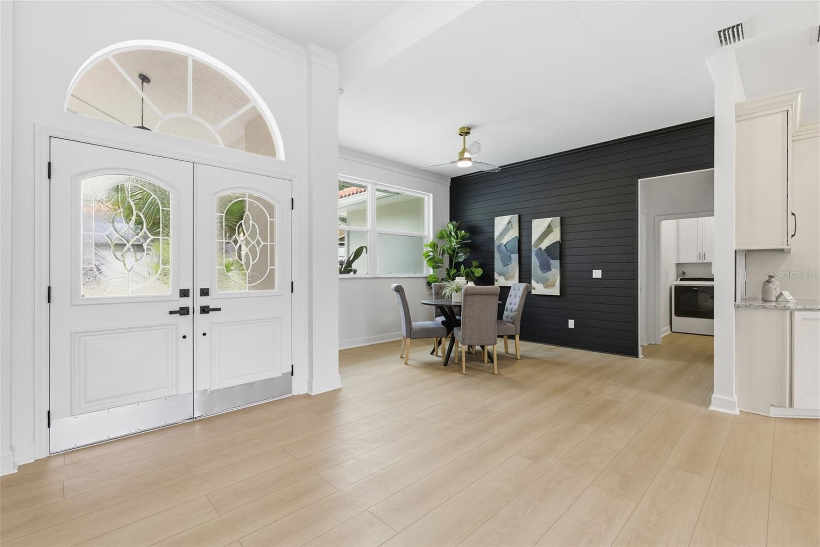 Image 7 of 39 For 606 Tomoka Drive