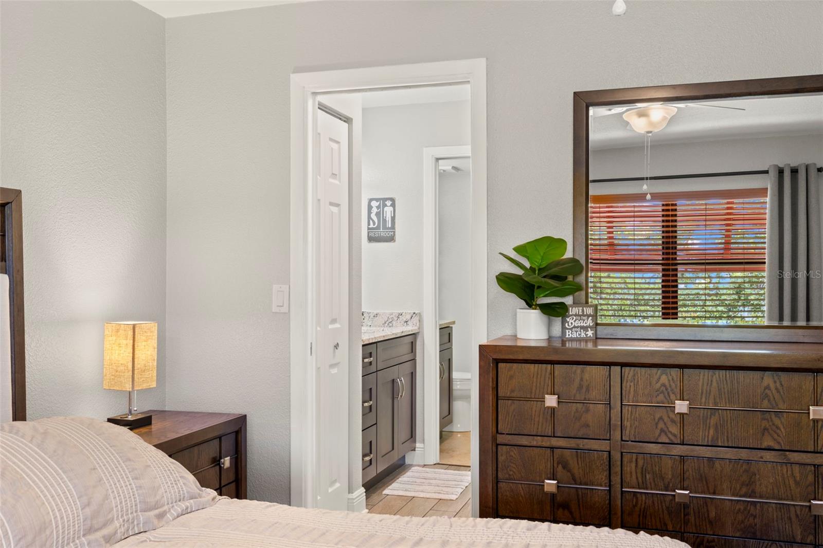 Image 19 of 26 For 5817 Park Street N 406