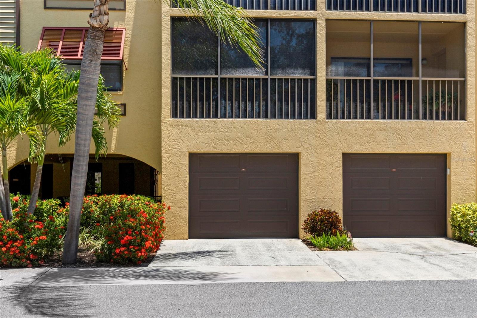 Image 22 of 26 For 5817 Park Street N 406