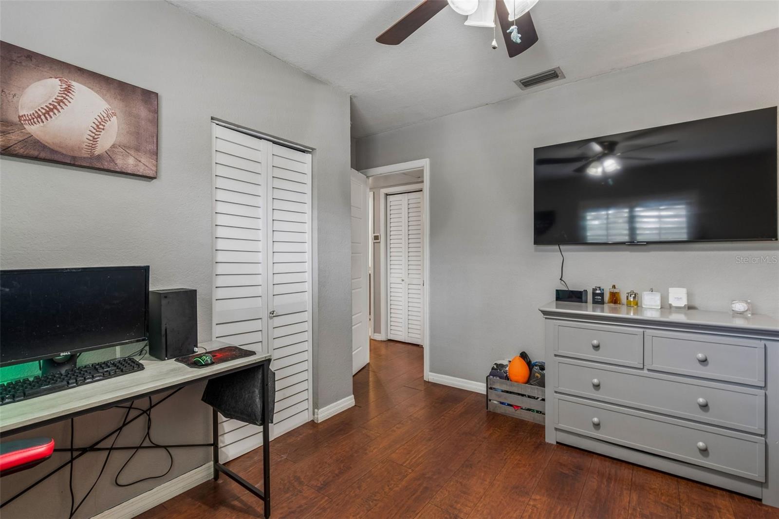 Image 16 of 28 For 11307 Boulevard