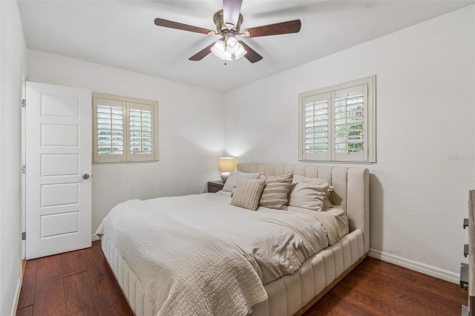 Image 17 of 28 For 11307 Boulevard