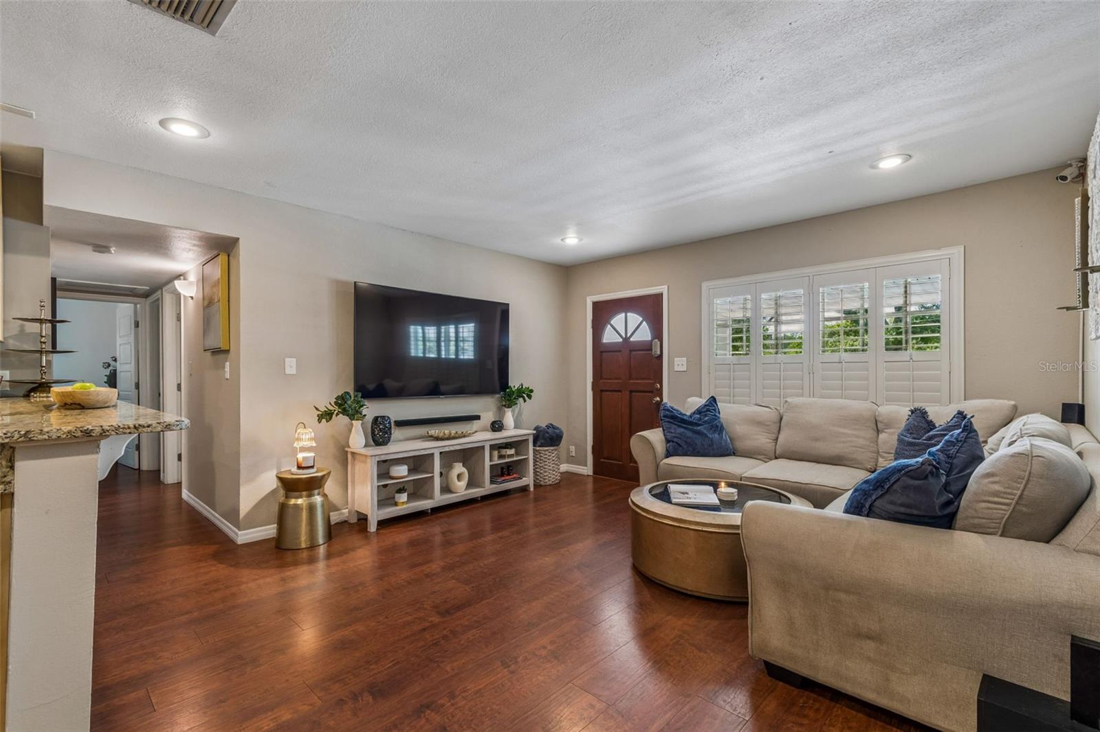 Image 5 of 28 For 11307 Boulevard