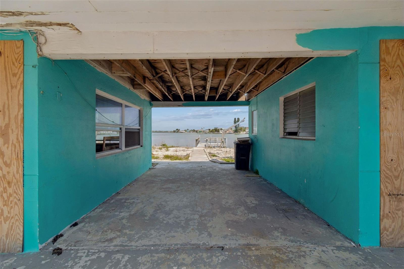 Image 6 of 14 For 14257 Bayshore Drive