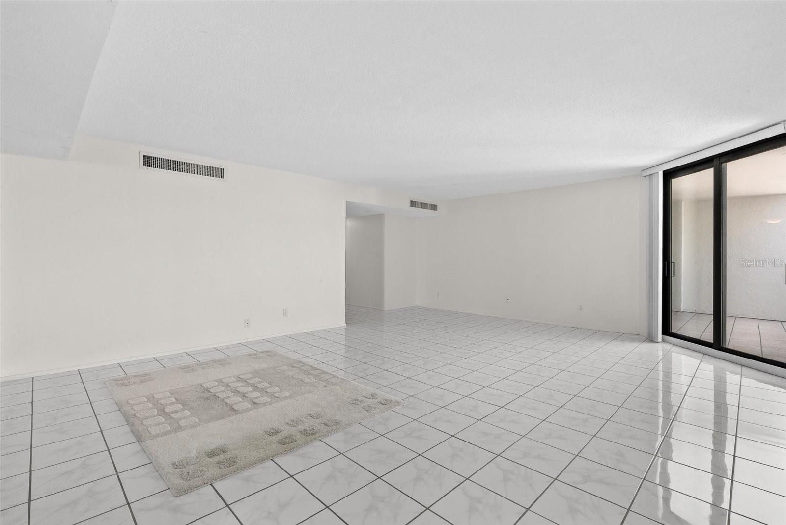 Image 6 of 44 For 4822 Ocean Boulevard 11e