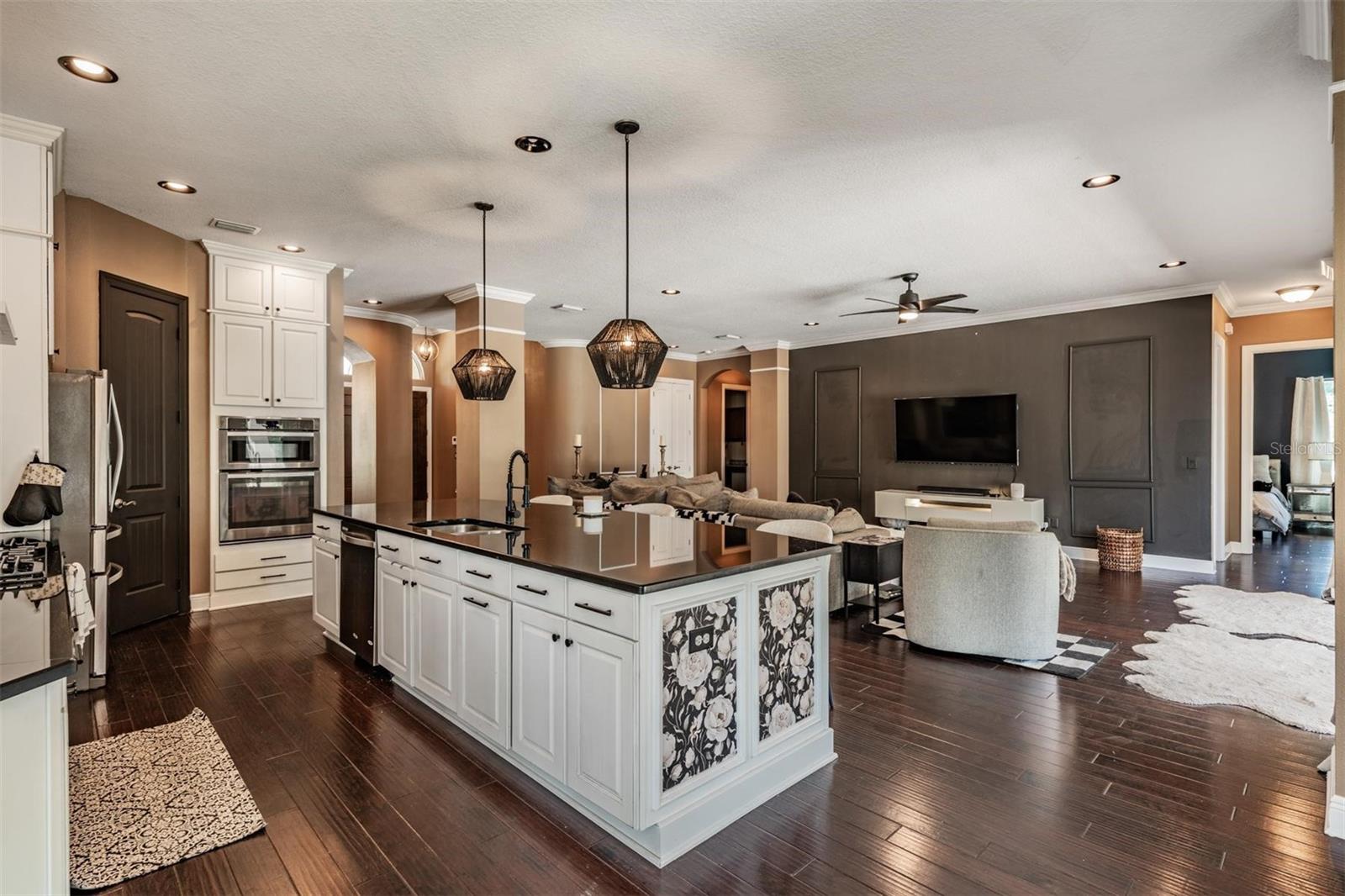 Image 25 of 70 For 9134 Tillinghast Drive