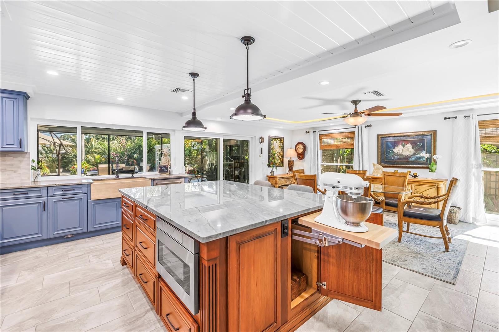 Image 16 of 86 For 14261 Passage Way