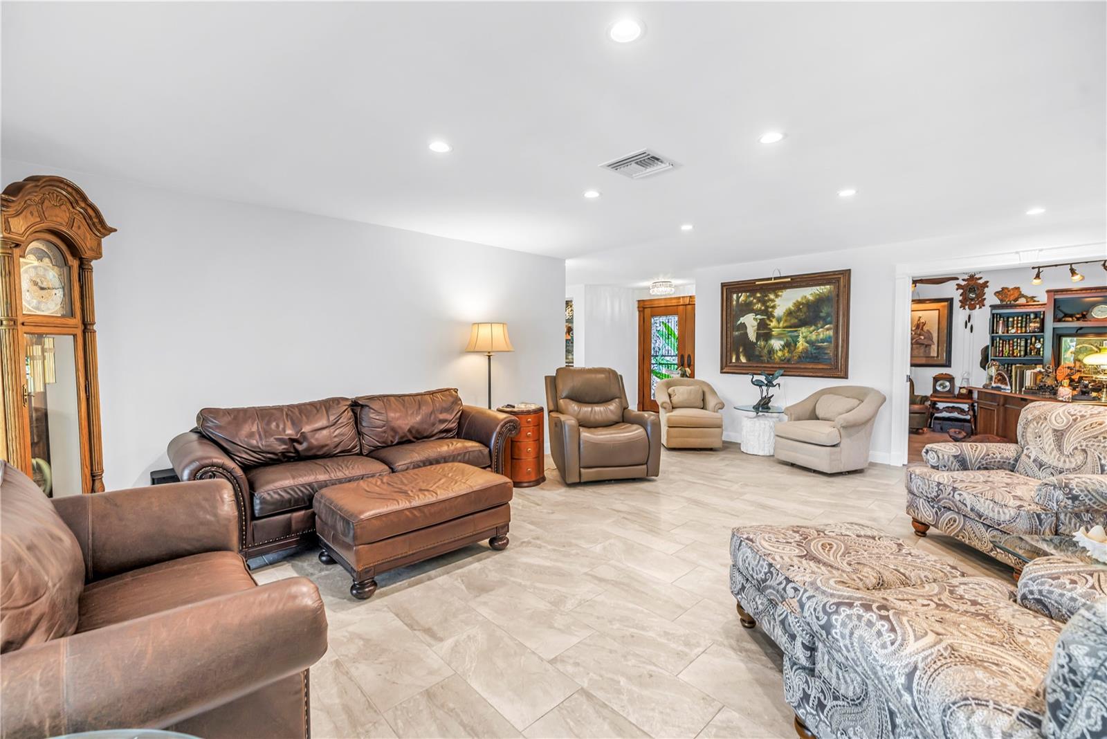 Image 28 of 86 For 14261 Passage Way