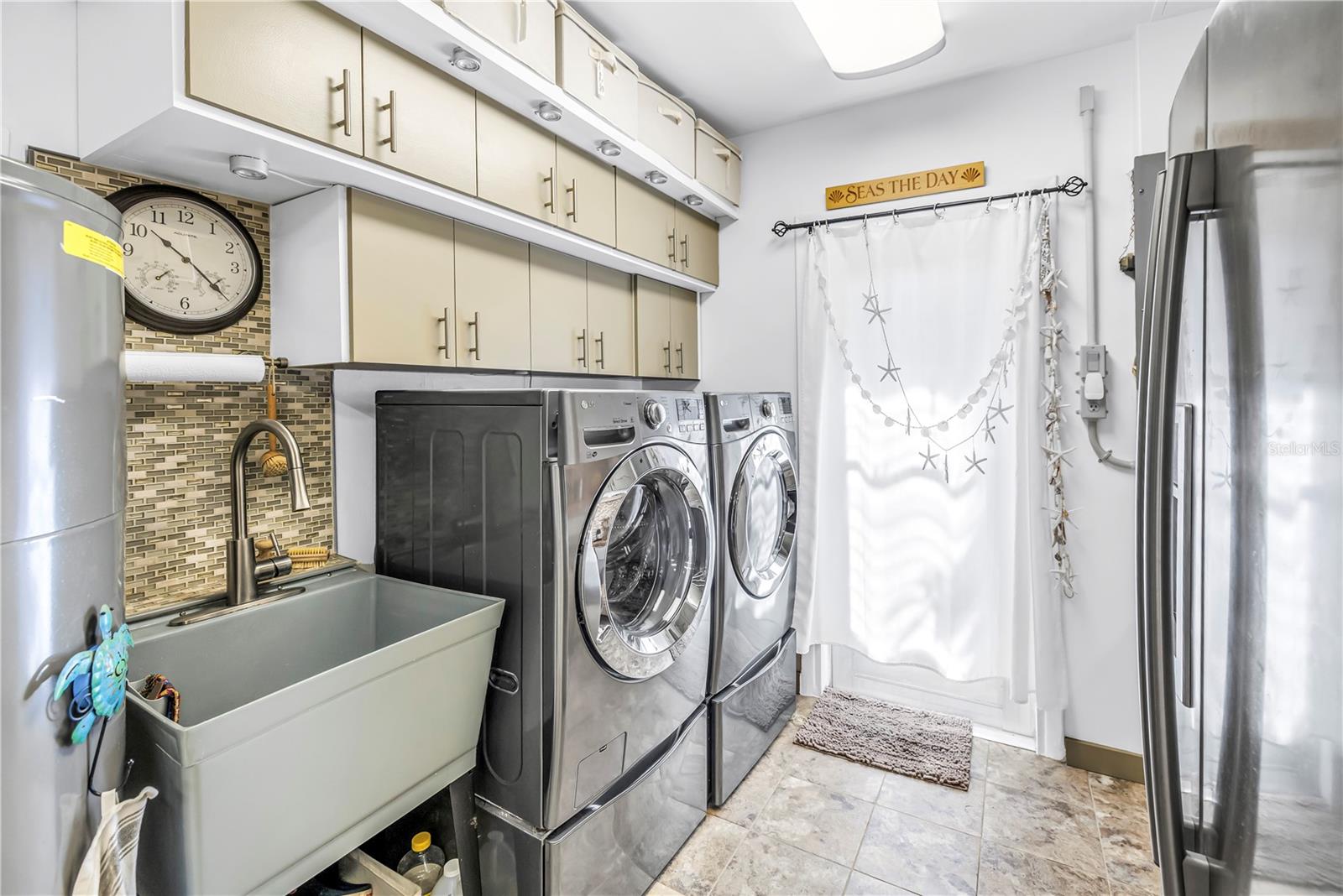 Image 41 of 86 For 14261 Passage Way