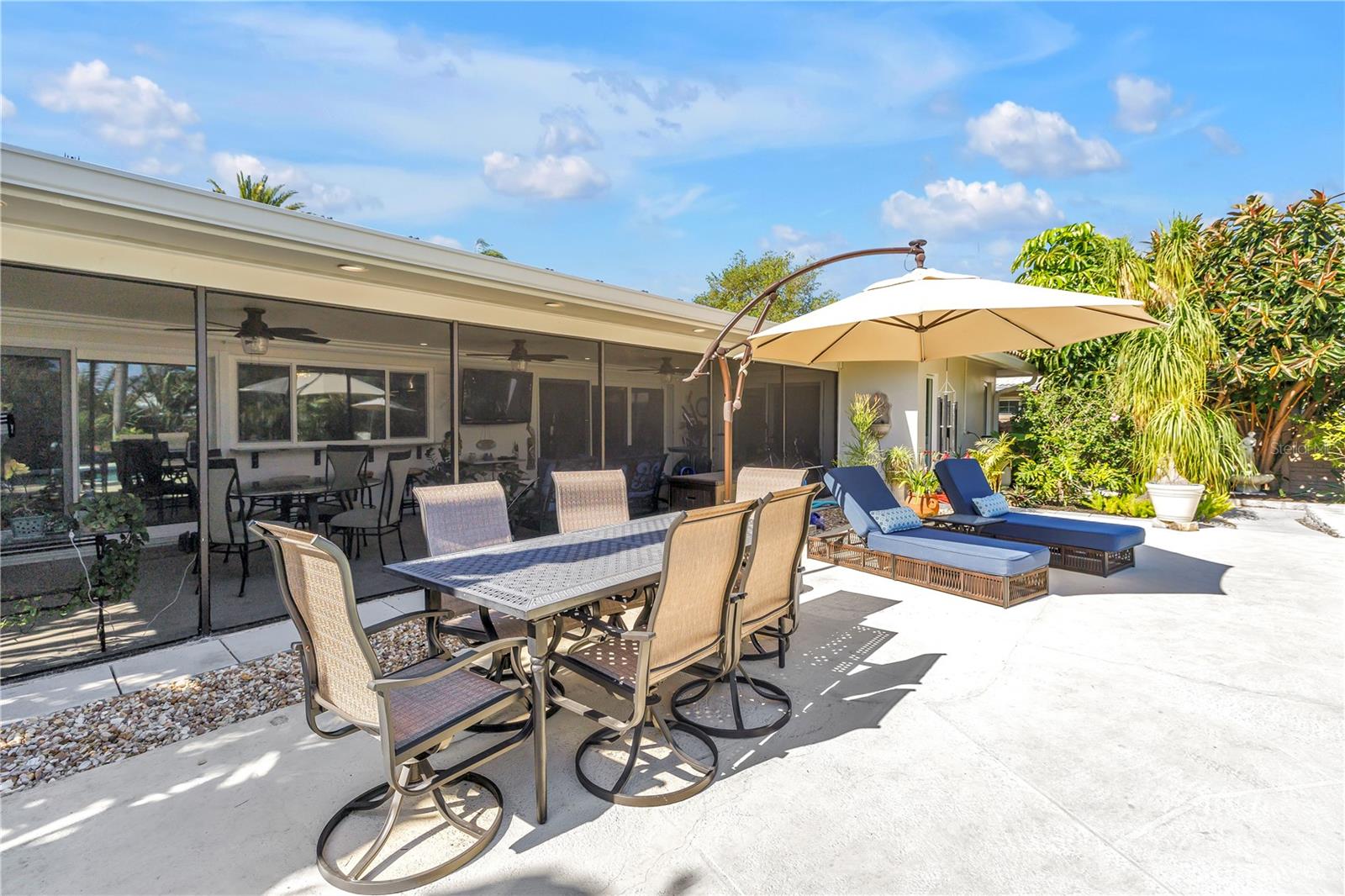 Image 60 of 86 For 14261 Passage Way