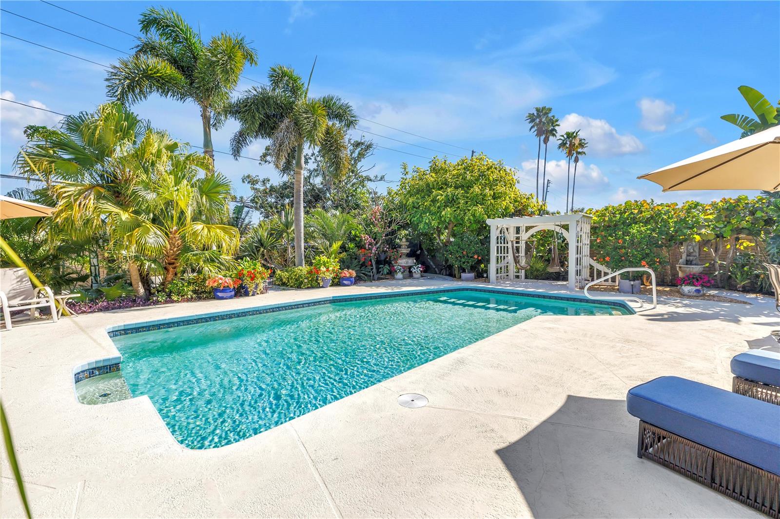 Image 62 of 86 For 14261 Passage Way