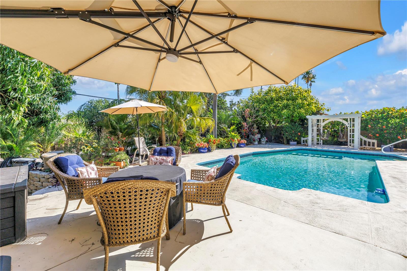 Image 64 of 86 For 14261 Passage Way