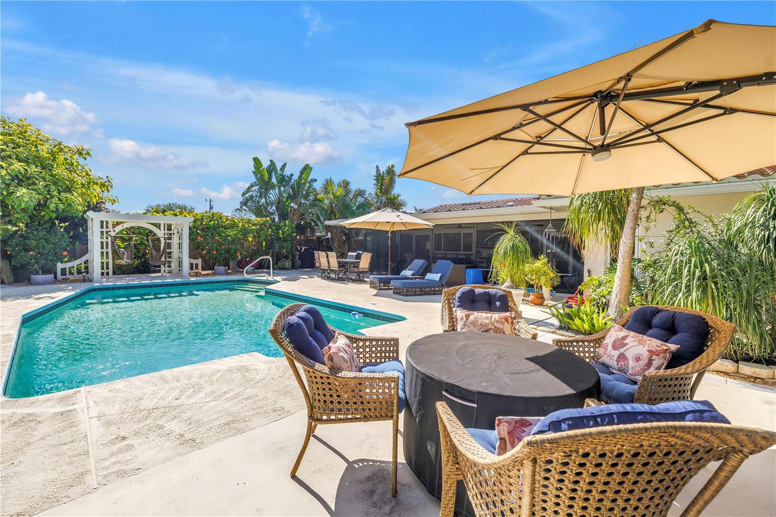 Image 65 of 86 For 14261 Passage Way