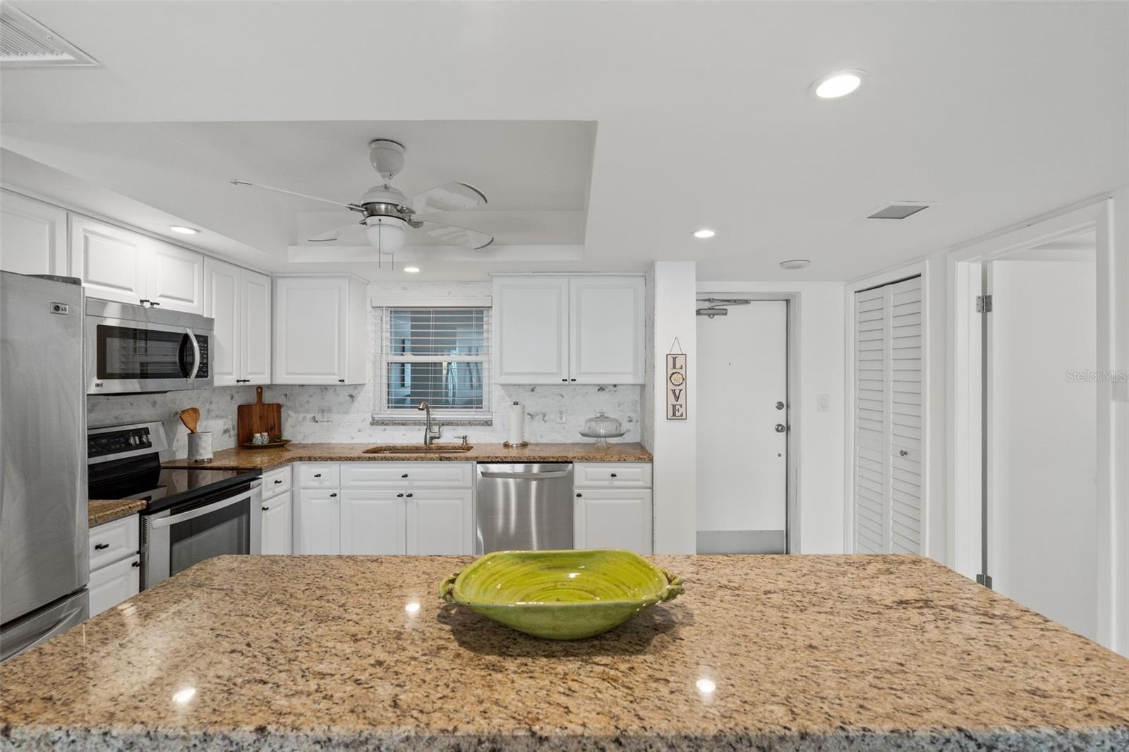 Image 10 of 70 For 5130 Brittany Drive S 505