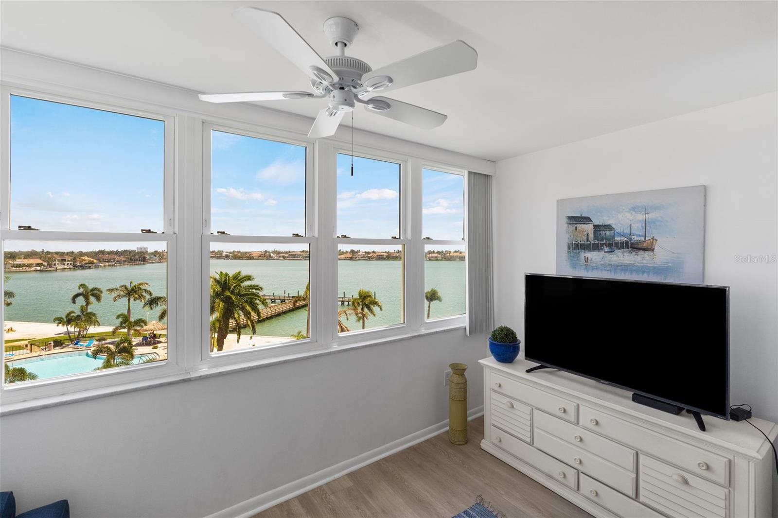 Image 18 of 70 For 5130 Brittany Drive S 505