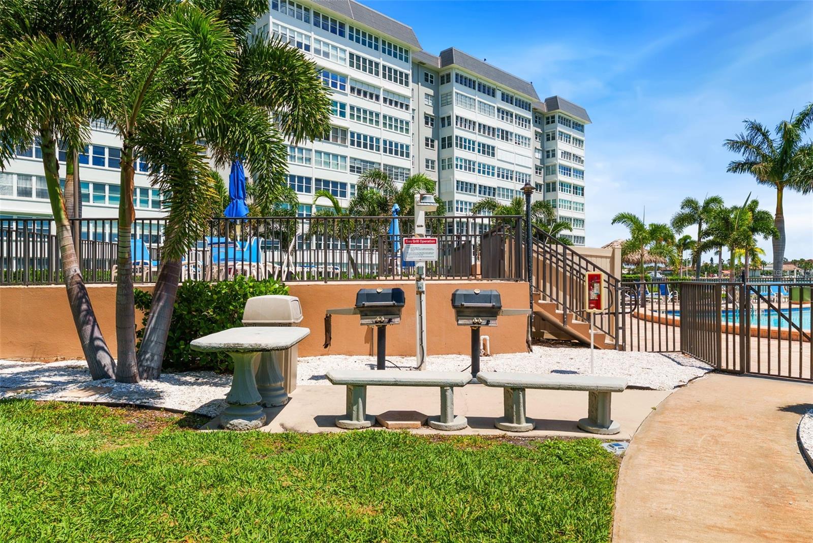 Image 65 of 70 For 5130 Brittany Drive S 505