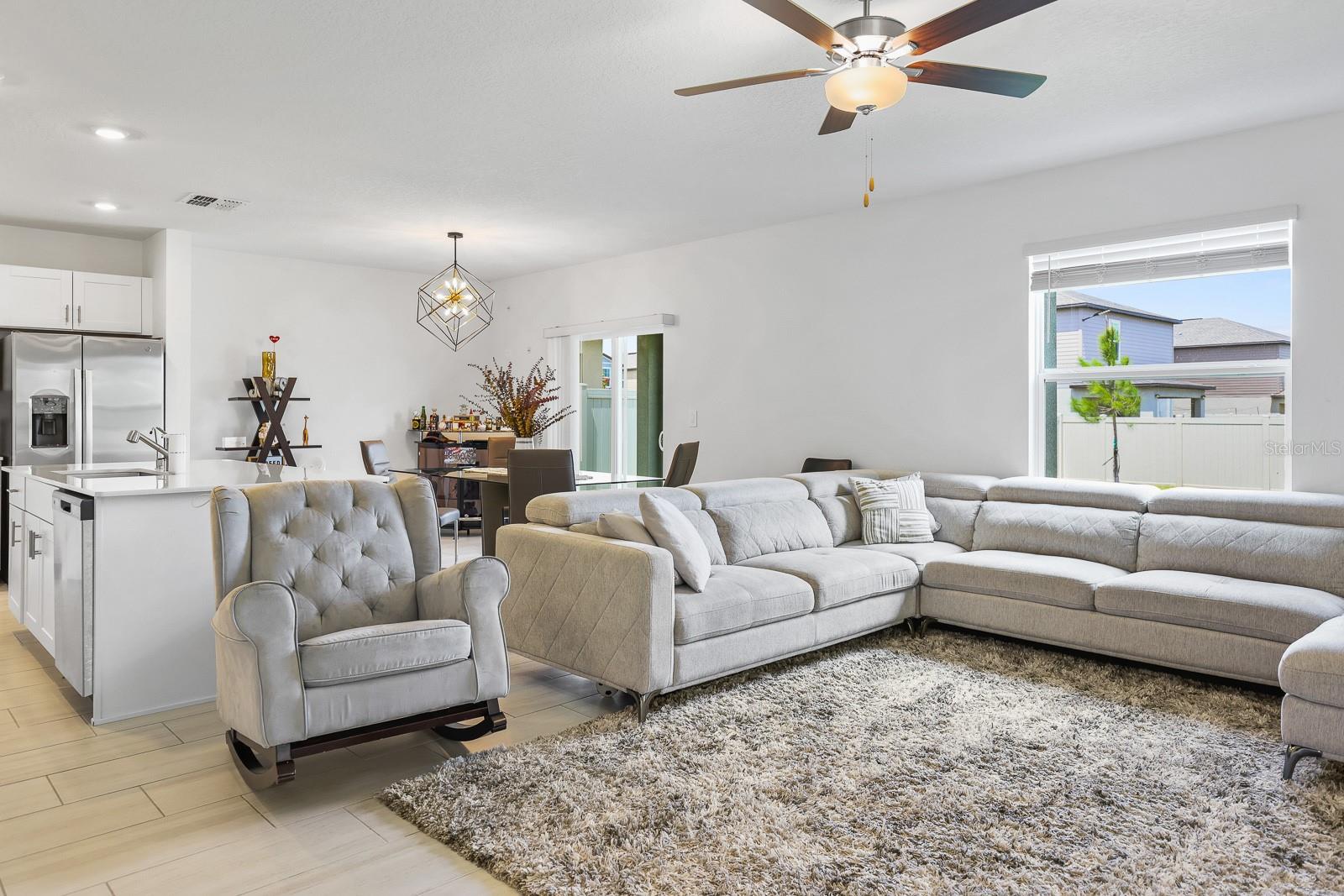 Image 4 of 17 For 2109 Victorious Falls Avenue