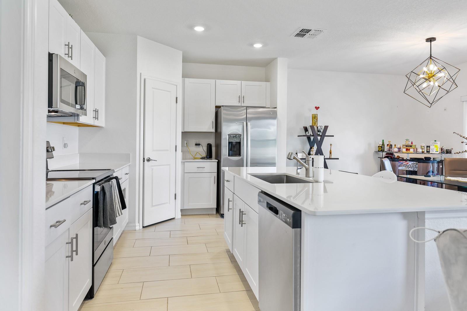 Image 5 of 17 For 2109 Victorious Falls Avenue