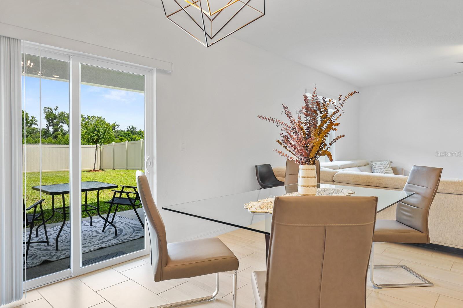 Image 8 of 17 For 2109 Victorious Falls Avenue