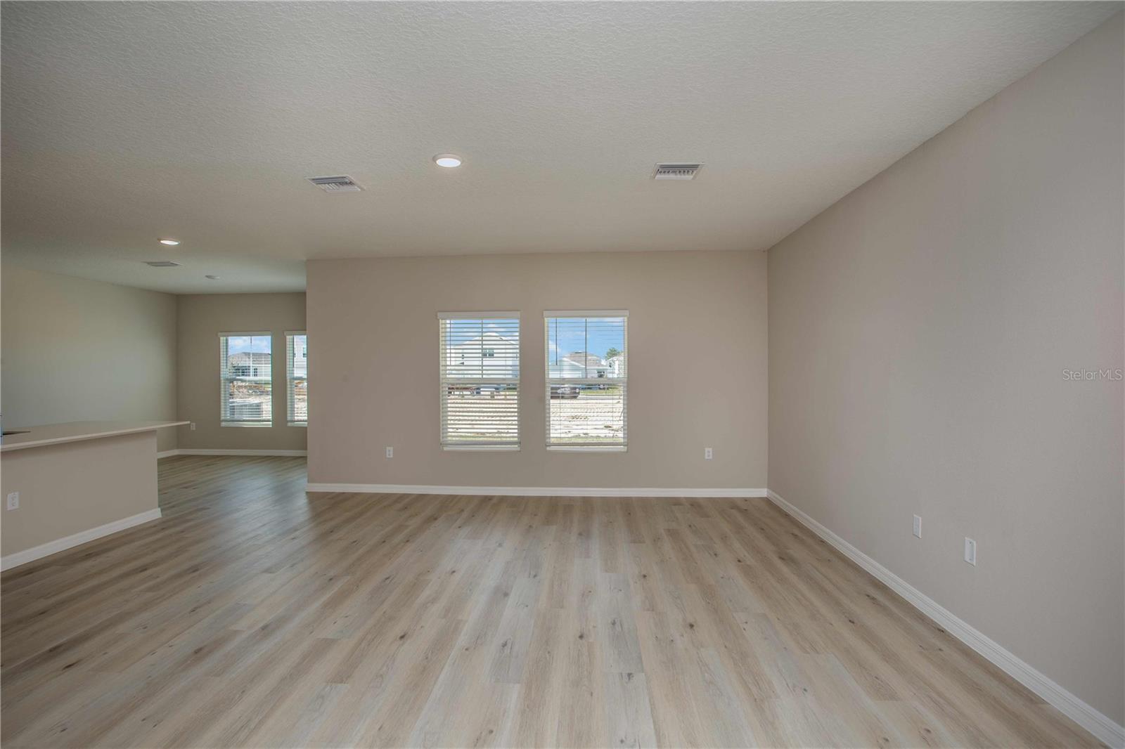 Image 3 of 31 For 6032 Prairie Run