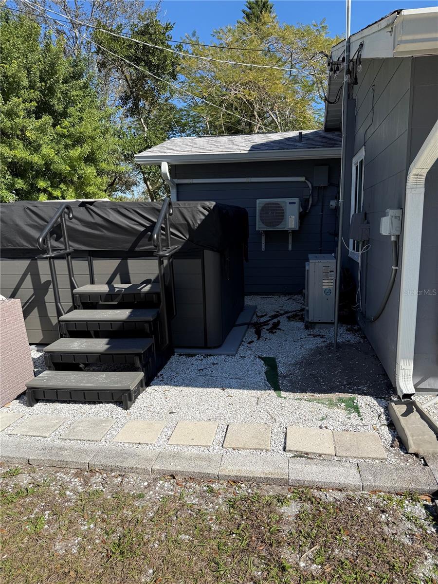 Image 16 of 16 For 515 1st Avenue E