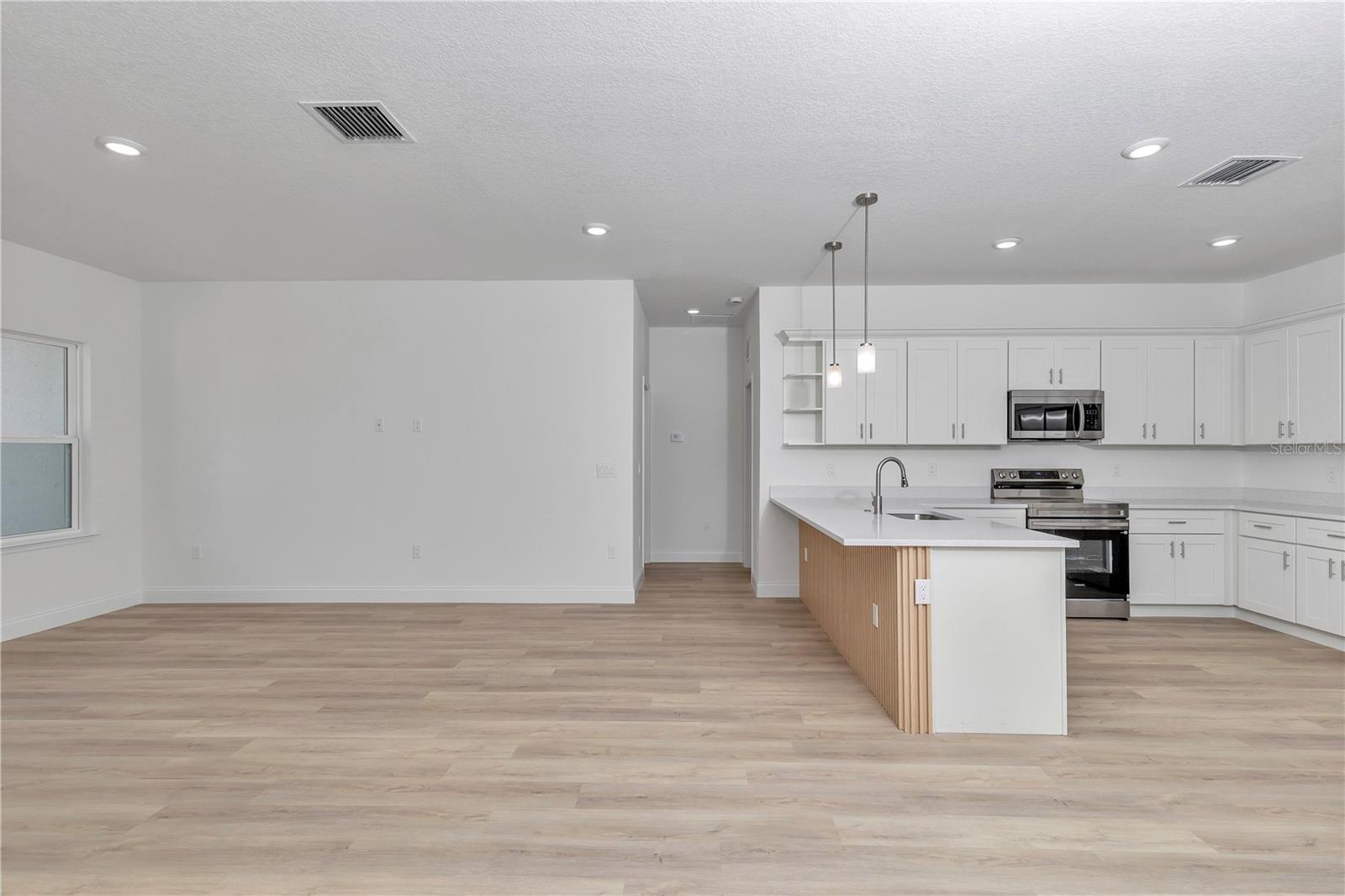 Image 16 of 43 For 3381 Usher Drive