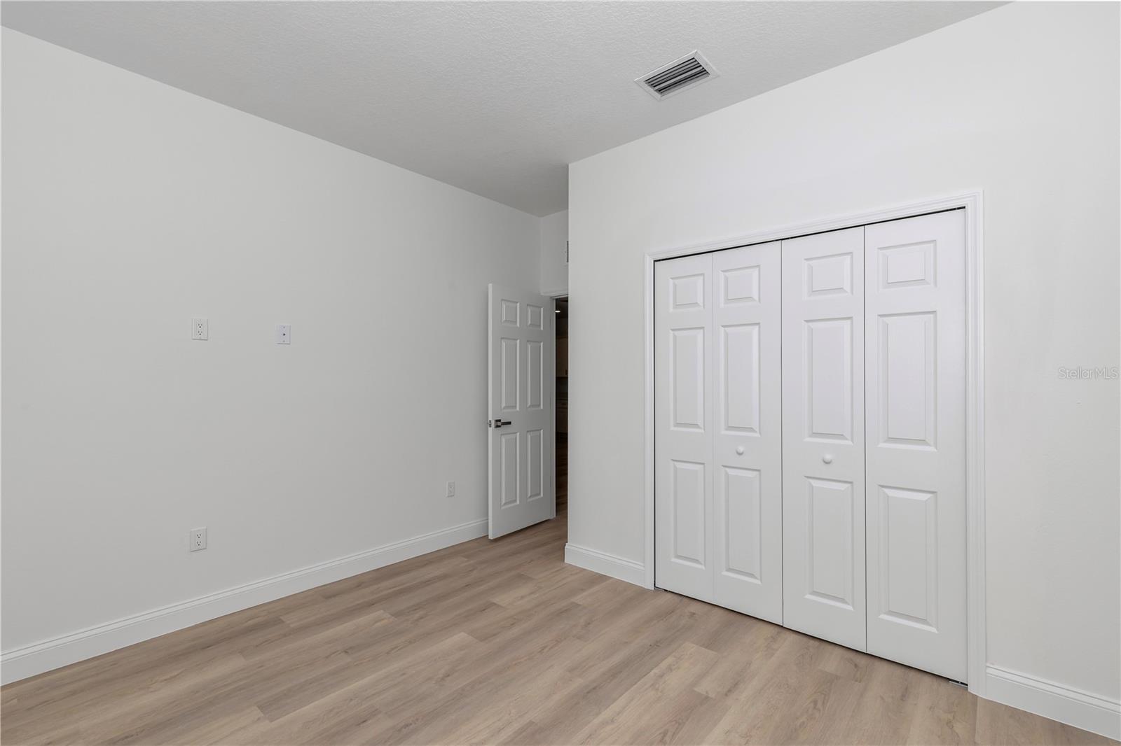 Image 20 of 43 For 3381 Usher Drive