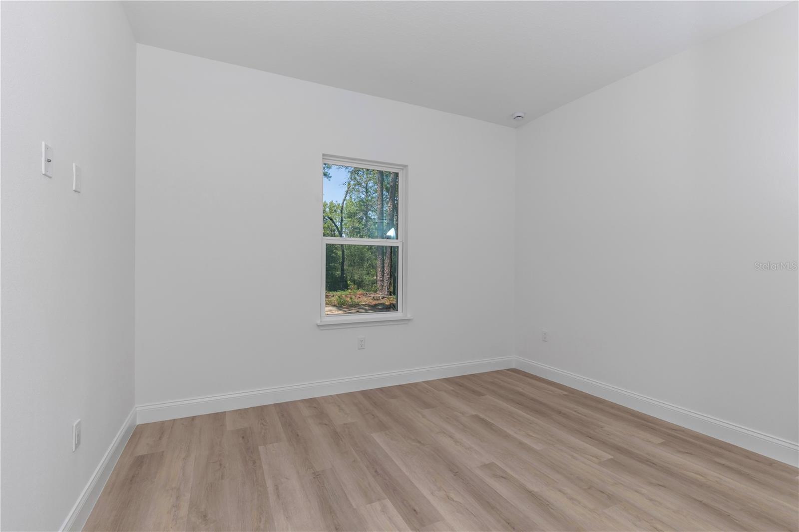 Image 23 of 43 For 3381 Usher Drive