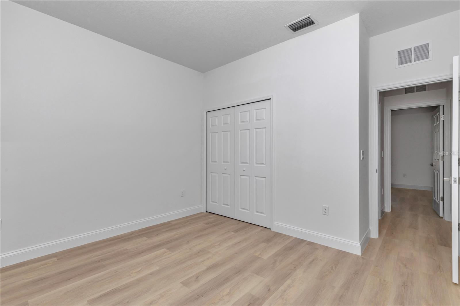 Image 25 of 43 For 3381 Usher Drive