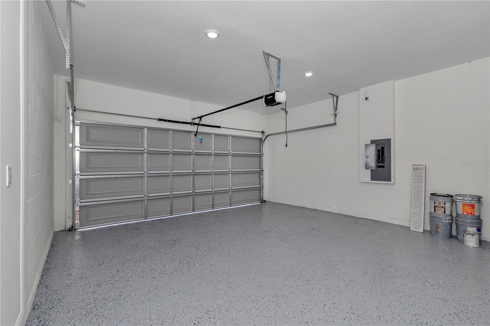 Image 37 of 43 For 3381 Usher Drive