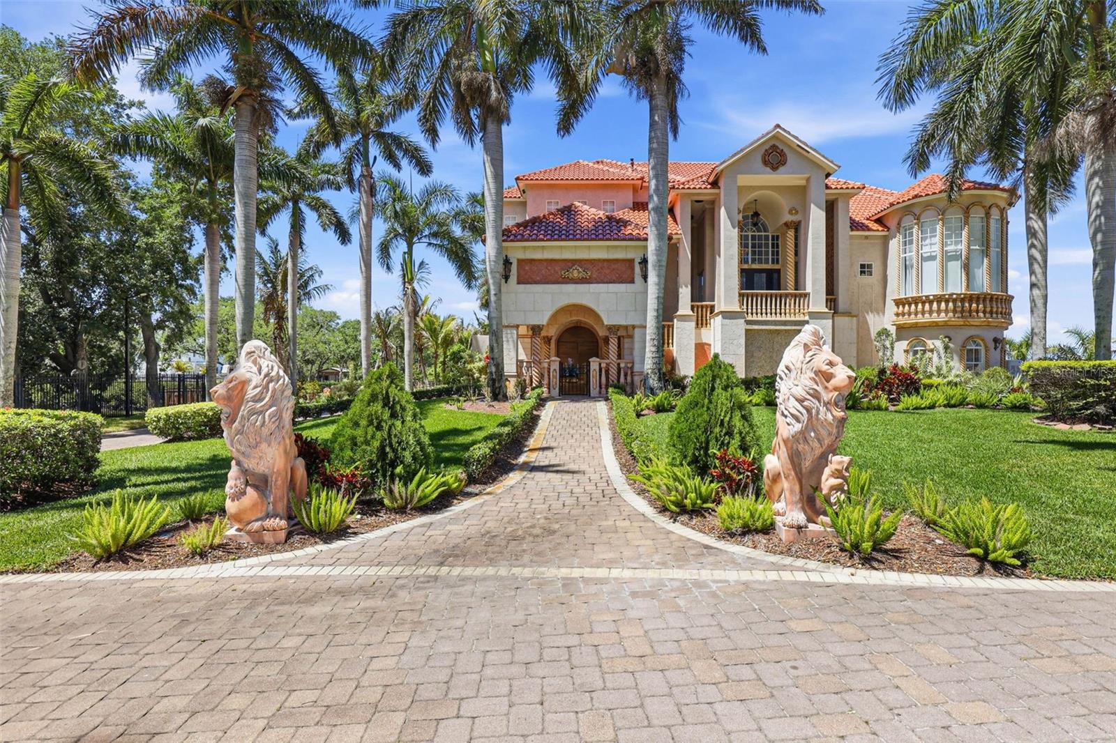 Listing photo id 0 for 4908 Troydale Road