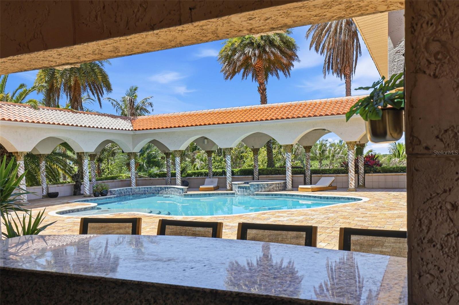 Listing photo id 20 for 4908 Troydale Road