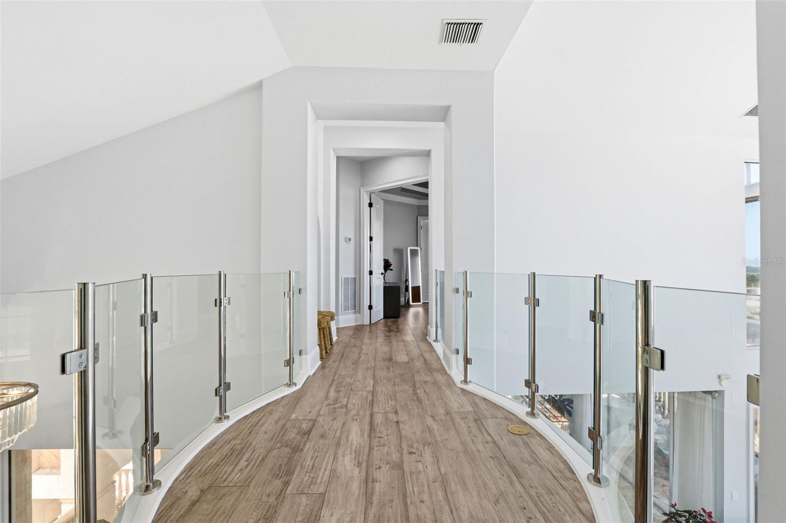 Listing photo id 33 for 4908 Troydale Road