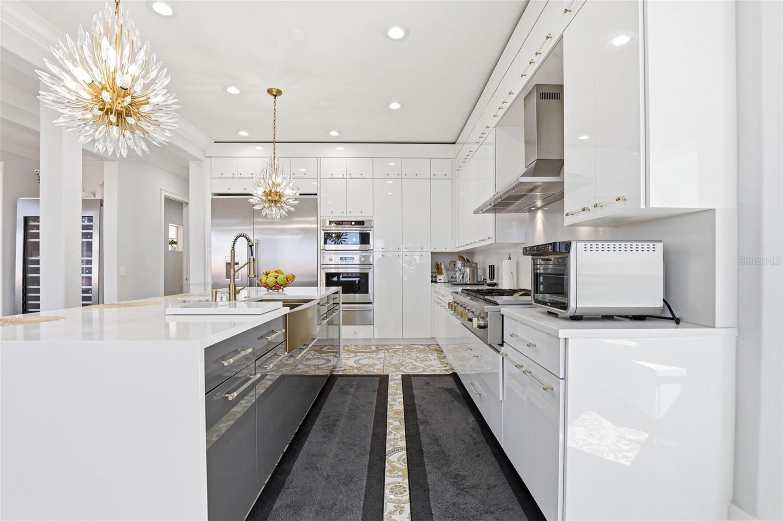 Listing photo id 42 for 4908 Troydale Road