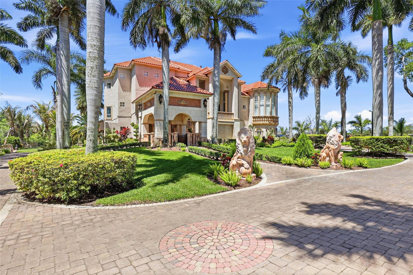 Listing photo id 4 for 4908 Troydale Road