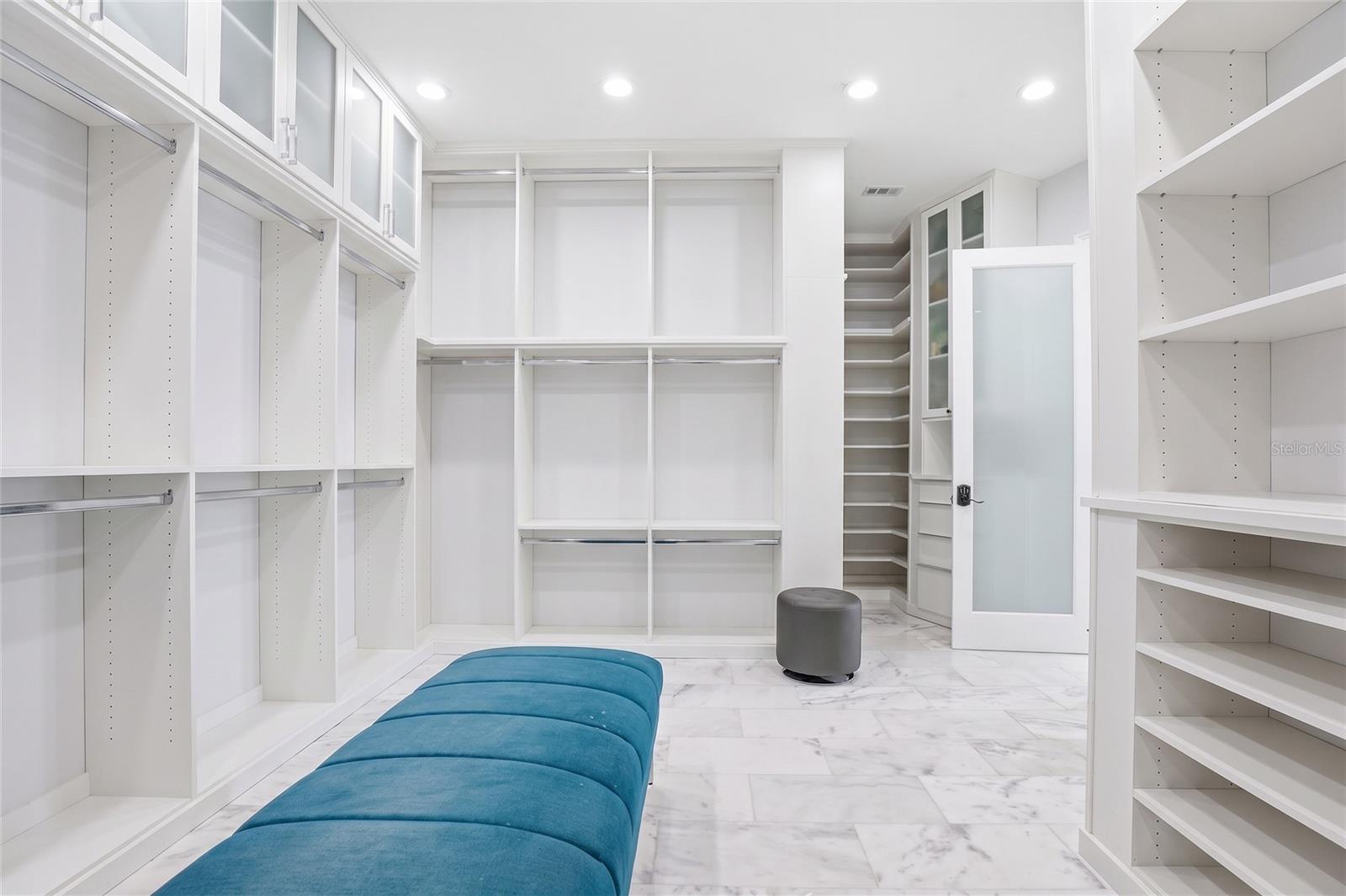 Listing photo id 59 for 4908 Troydale Road