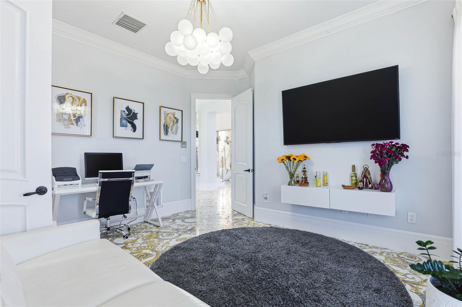 Listing photo id 66 for 4908 Troydale Road