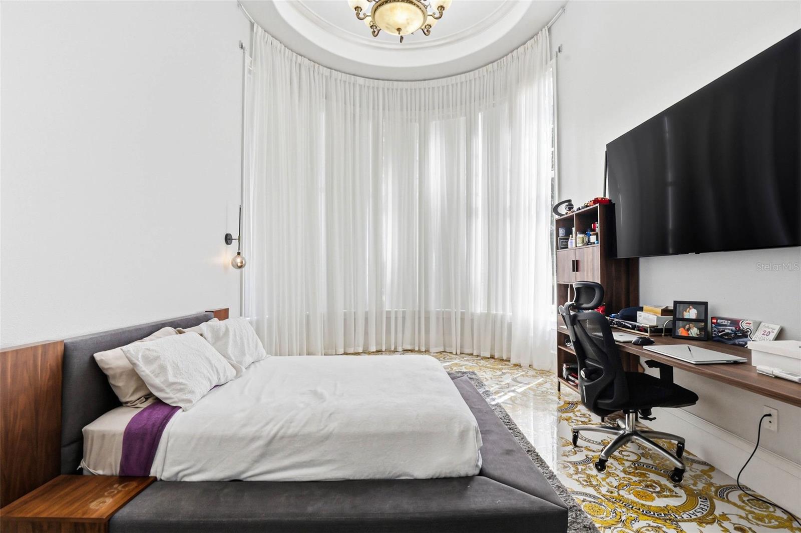 Listing photo id 70 for 4908 Troydale Road