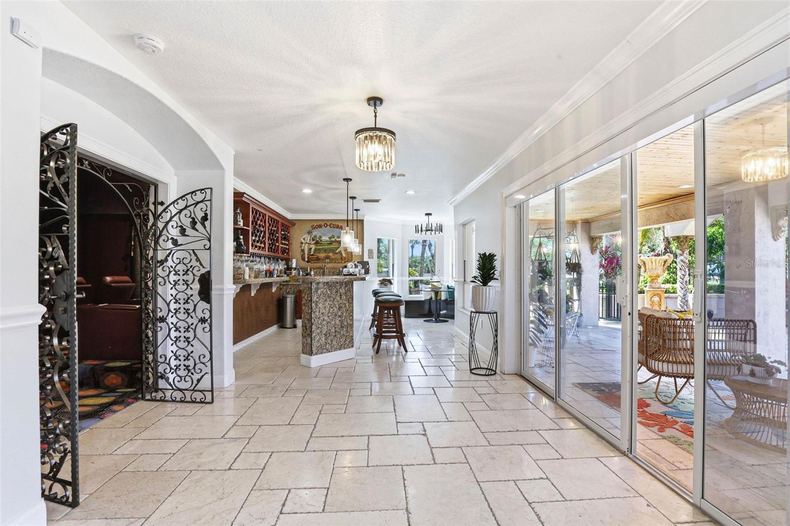 Listing photo id 77 for 4908 Troydale Road