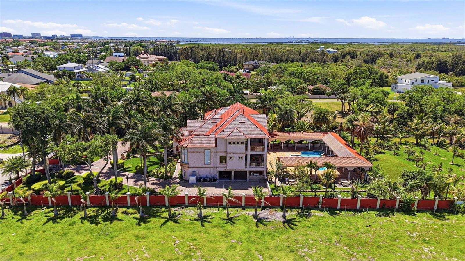 Listing photo id 90 for 4908 Troydale Road