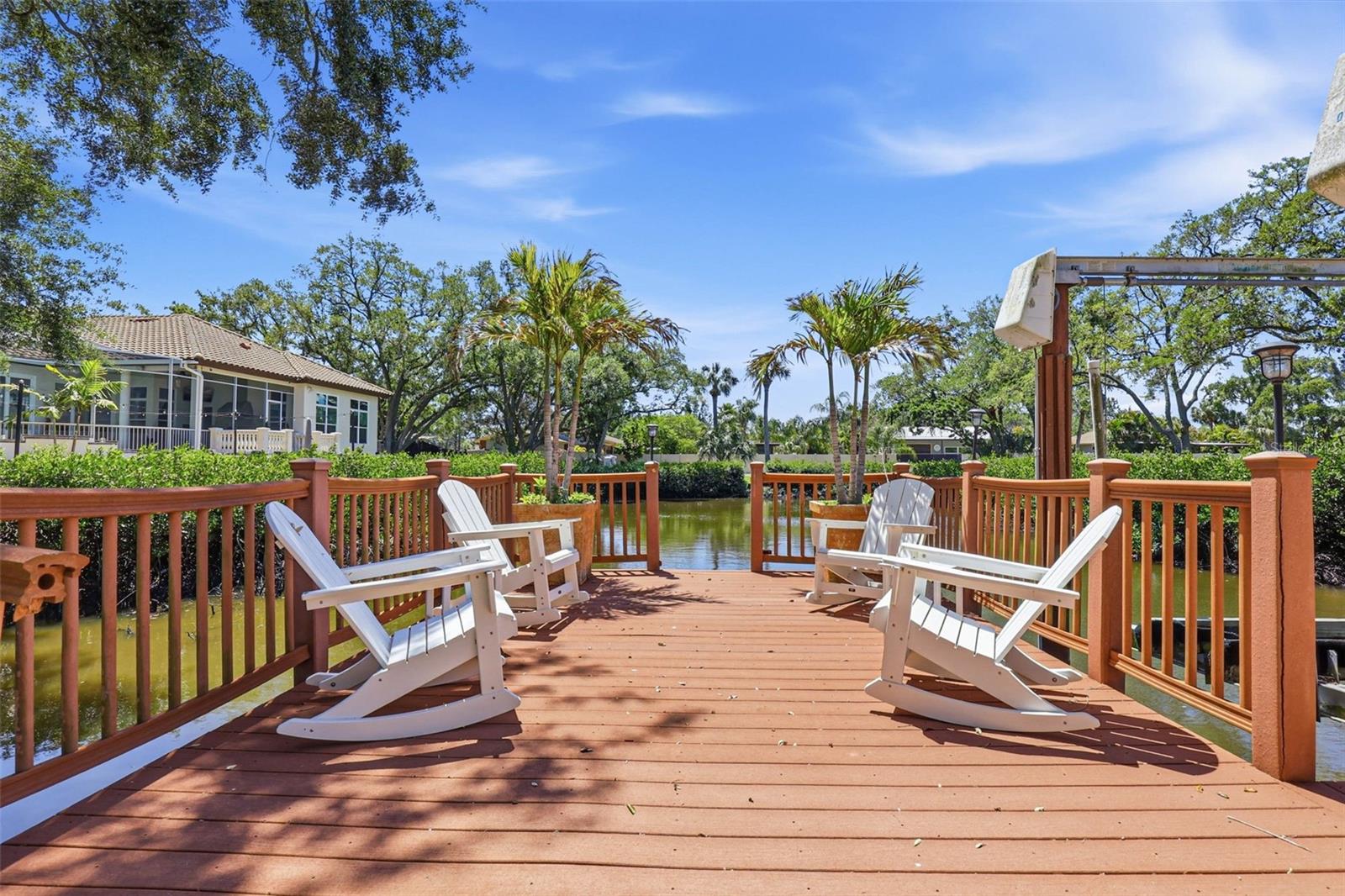 Listing photo id 95 for 4908 Troydale Road