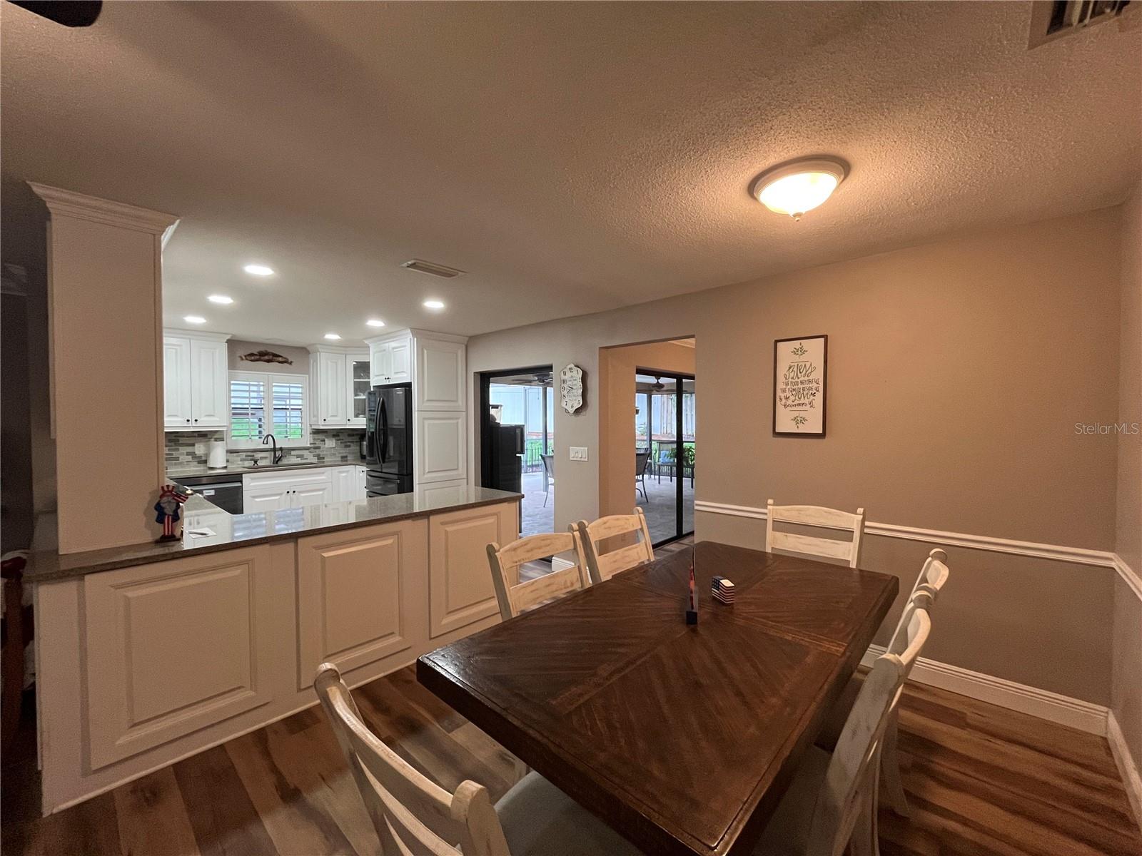 Image 11 of 38 For 915 Rolling Hills Drive