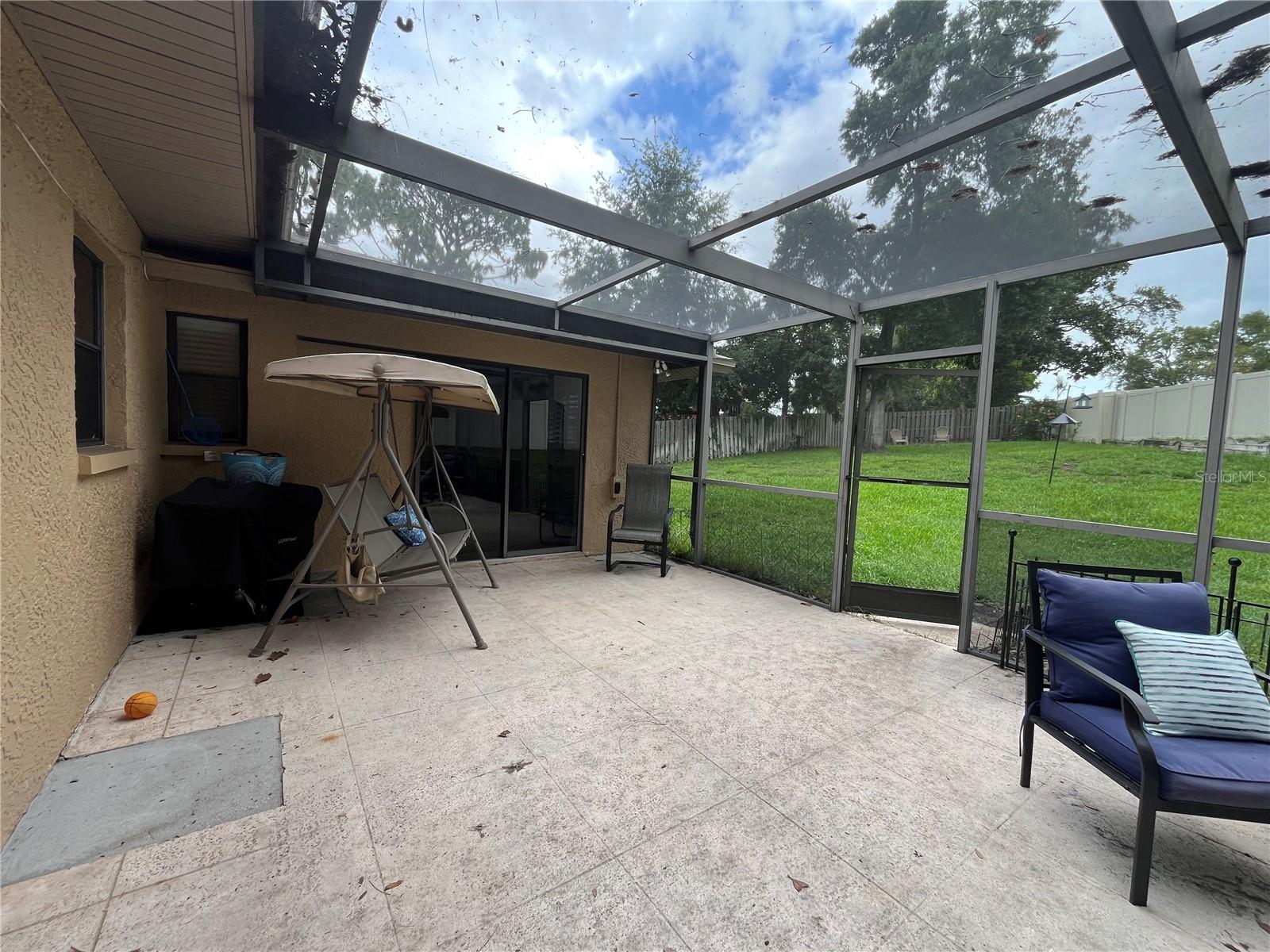 Image 28 of 38 For 915 Rolling Hills Drive