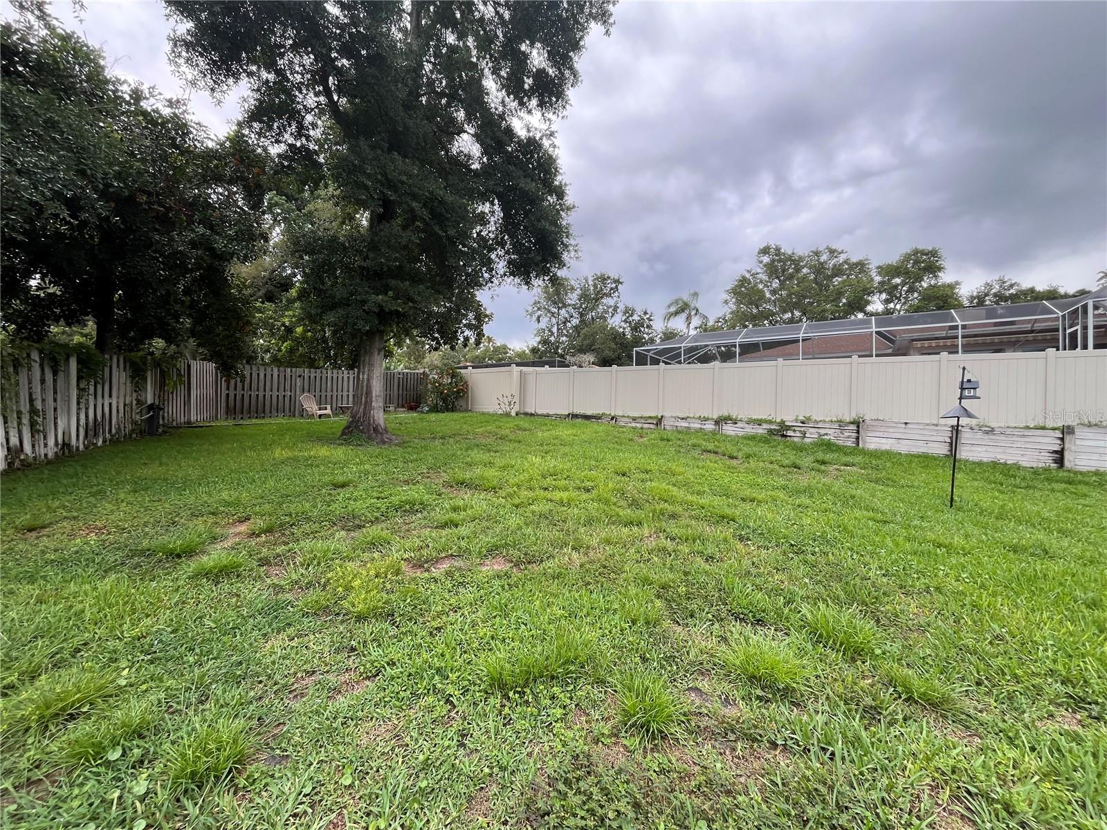 Image 31 of 38 For 915 Rolling Hills Drive