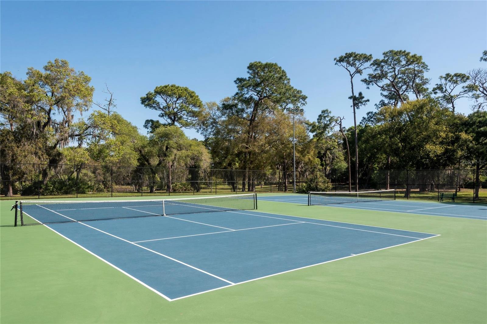 Image 35 of 38 For 915 Rolling Hills Drive