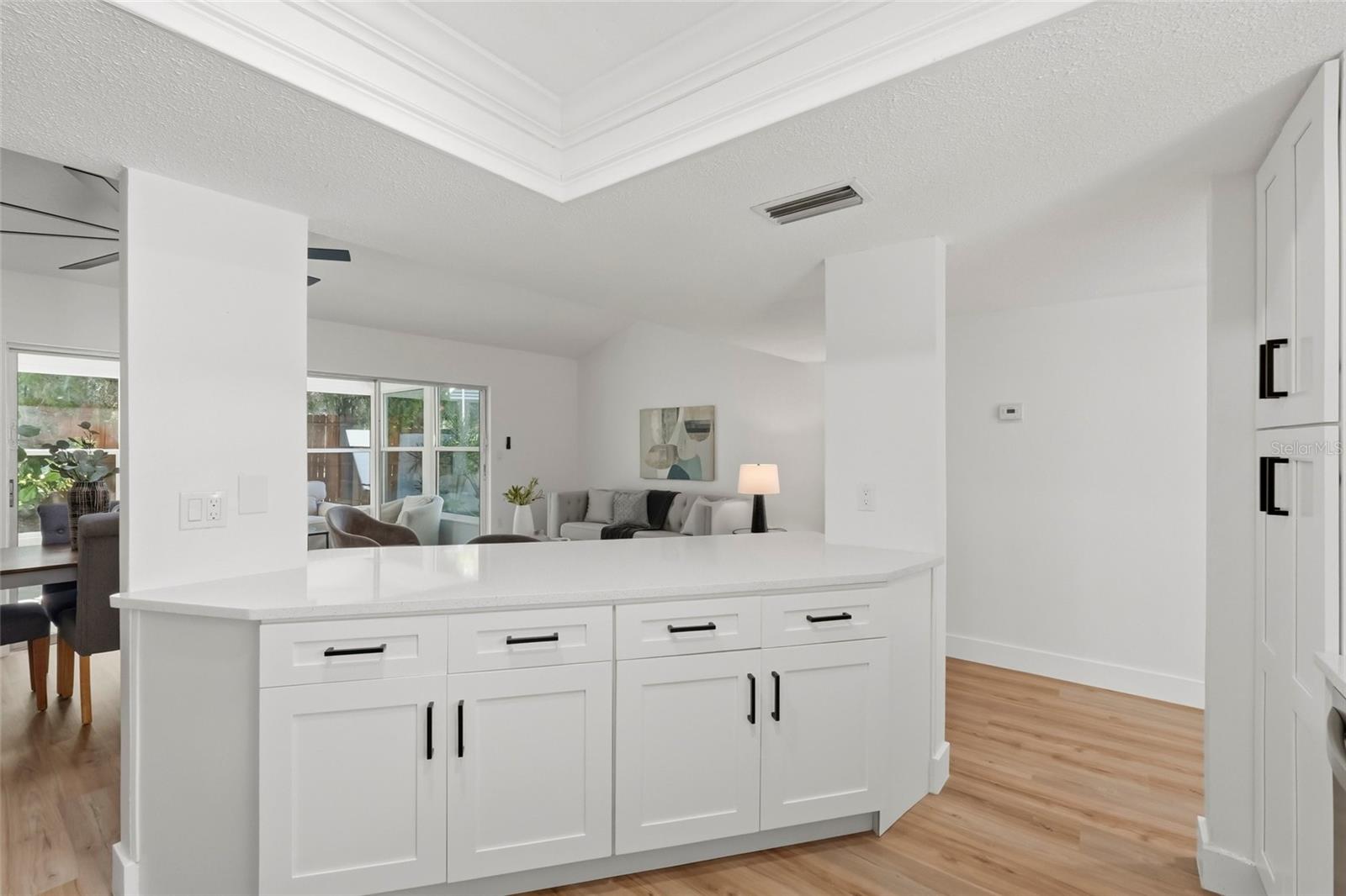 Image 14 of 33 For 1434 Red Oak Drive