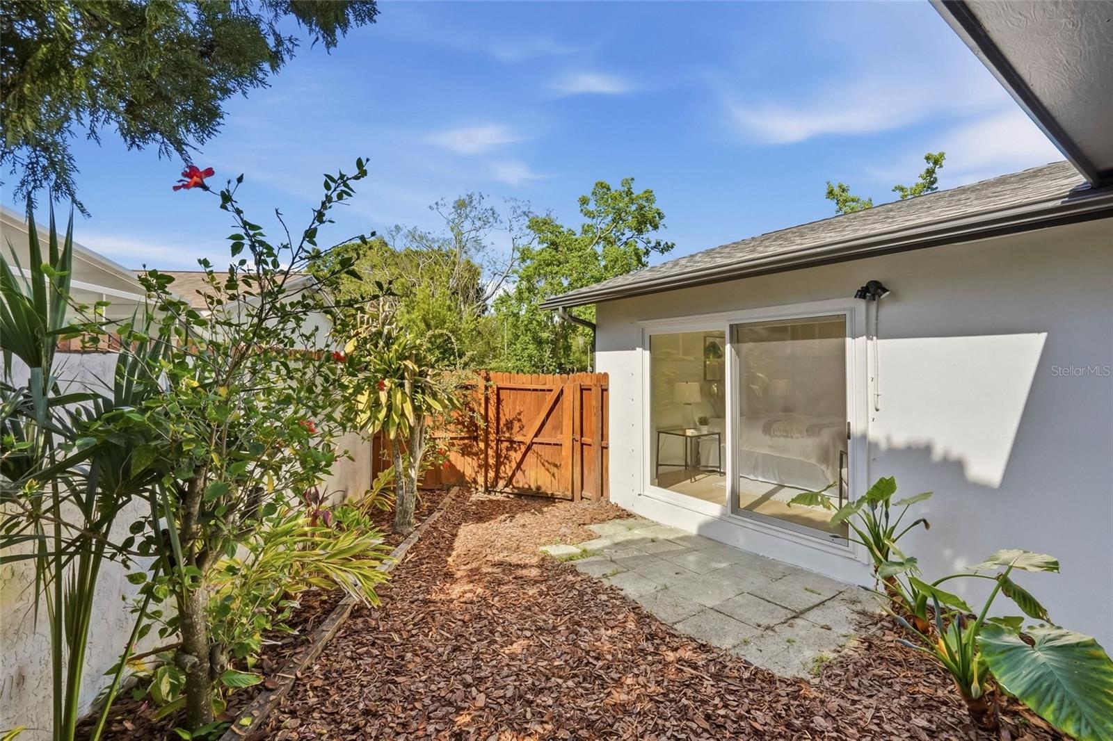 Image 30 of 33 For 1434 Red Oak Drive