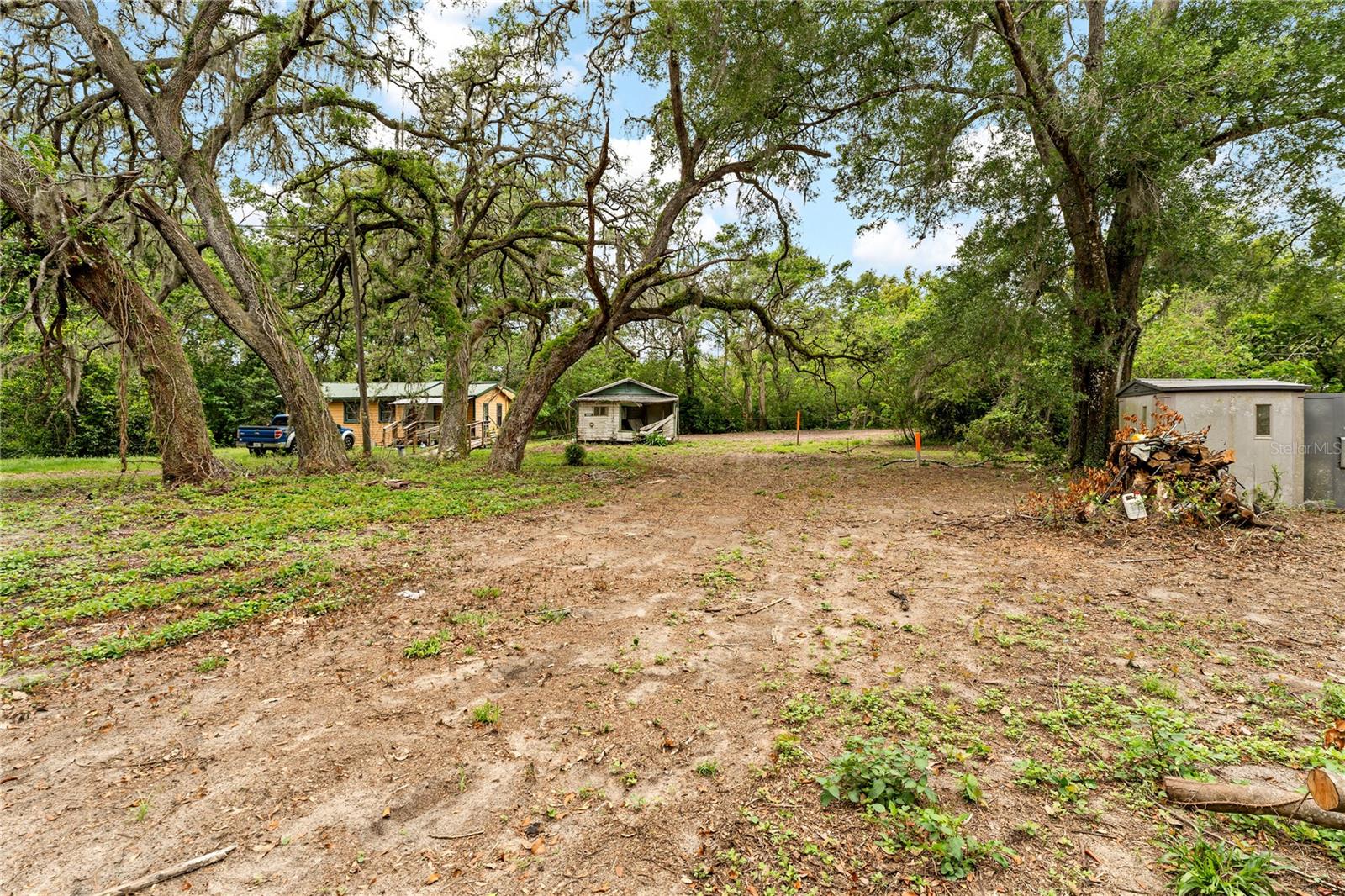 Listing photo id 0 for 40611 Otis Allen Road